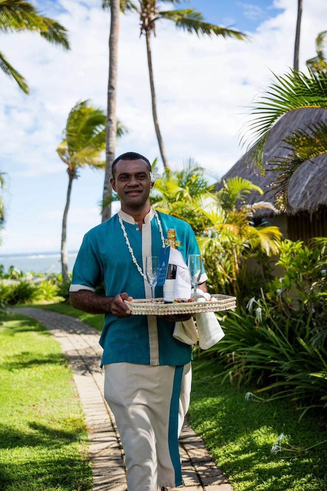 Outrigger Fiji Beach Resort 72