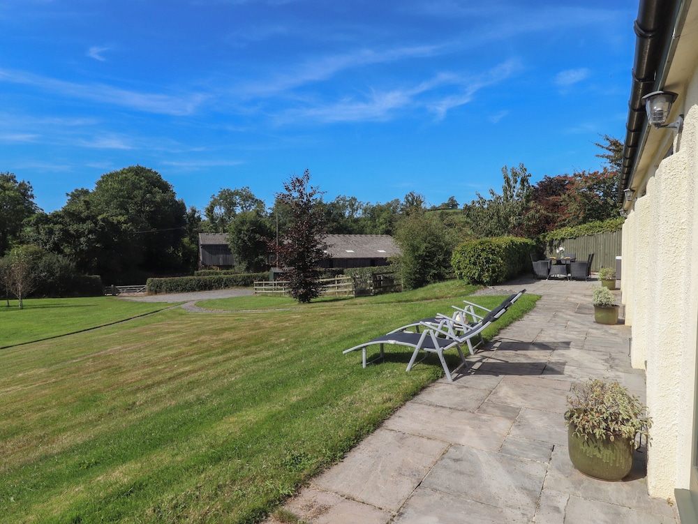 Binneford Barn