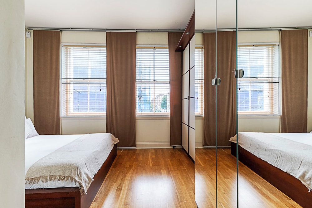 Charming One-bedroom Gem in Earls Court