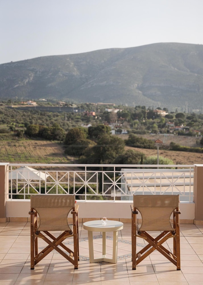 Ema's Guest House