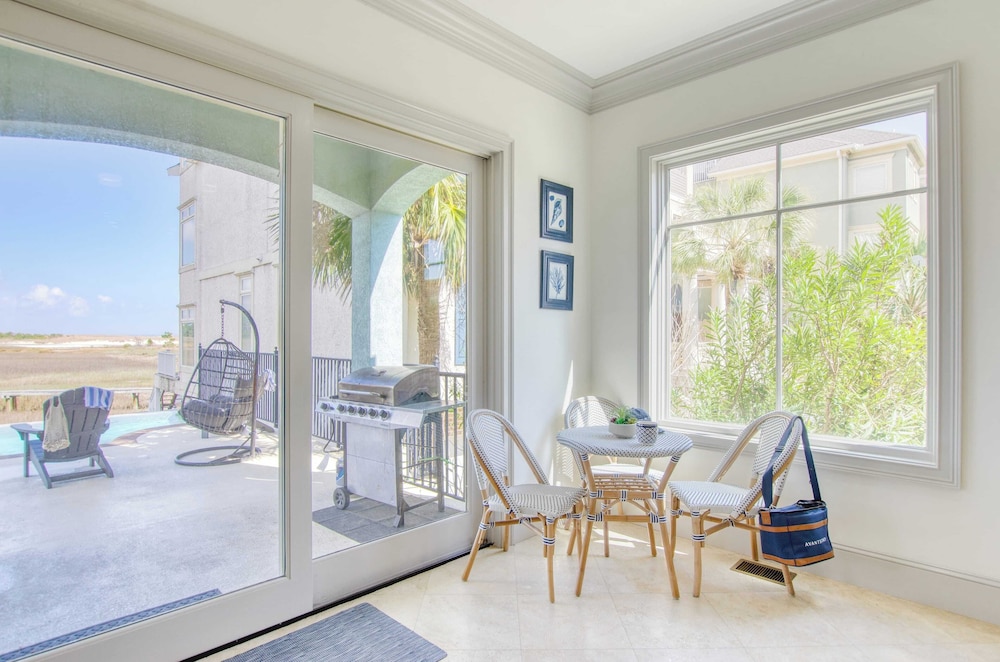 Sleeps 38 2 Homes, Steps to the Beach, Private Pool + Hottub, Game Room, Views