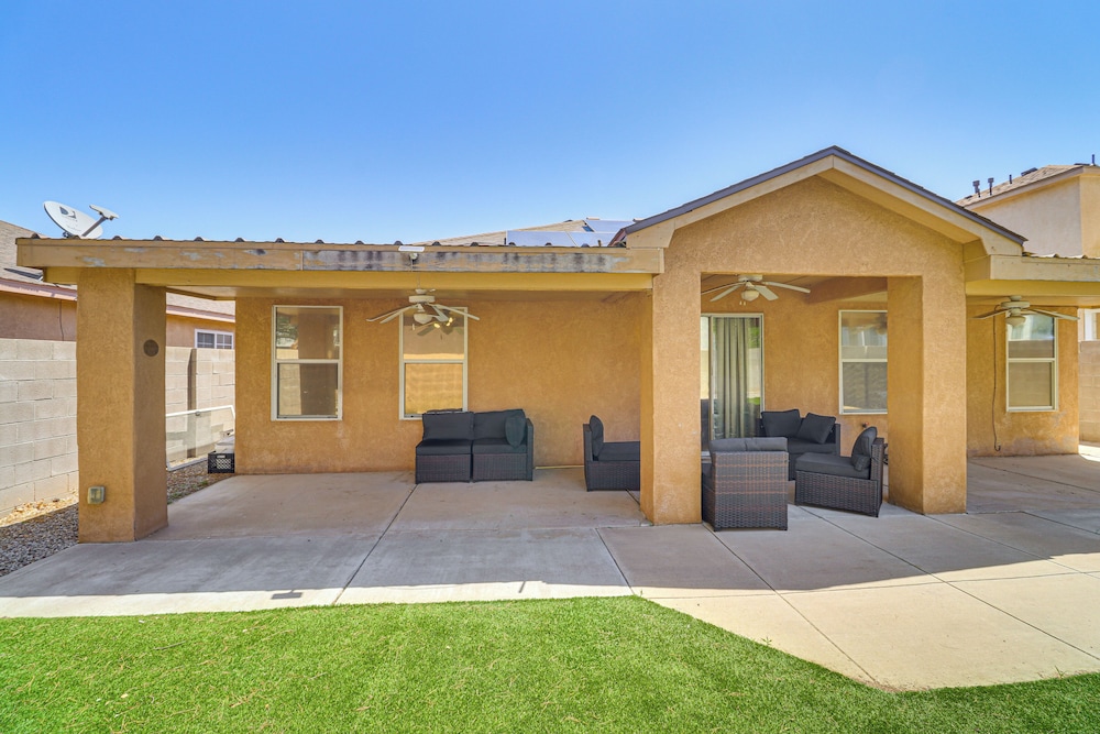4 Mi to Old Town: Pet-friendly Home w/ Fenced Yard