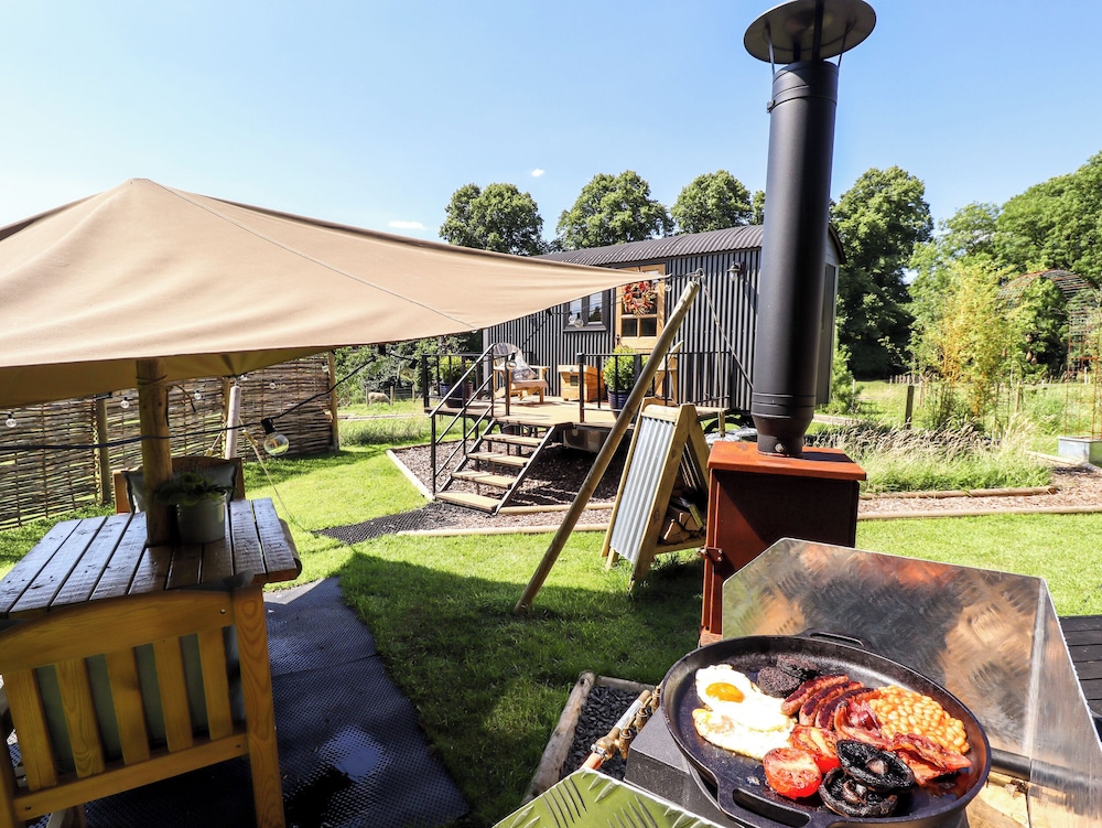 Limetree Luxury Glamping Southdown
