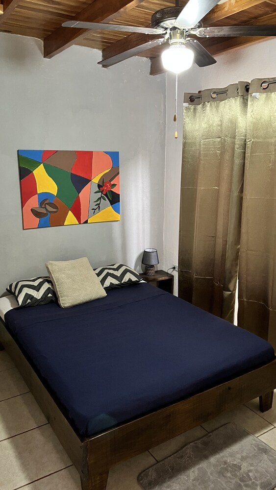 Casa Cuatro Lunas