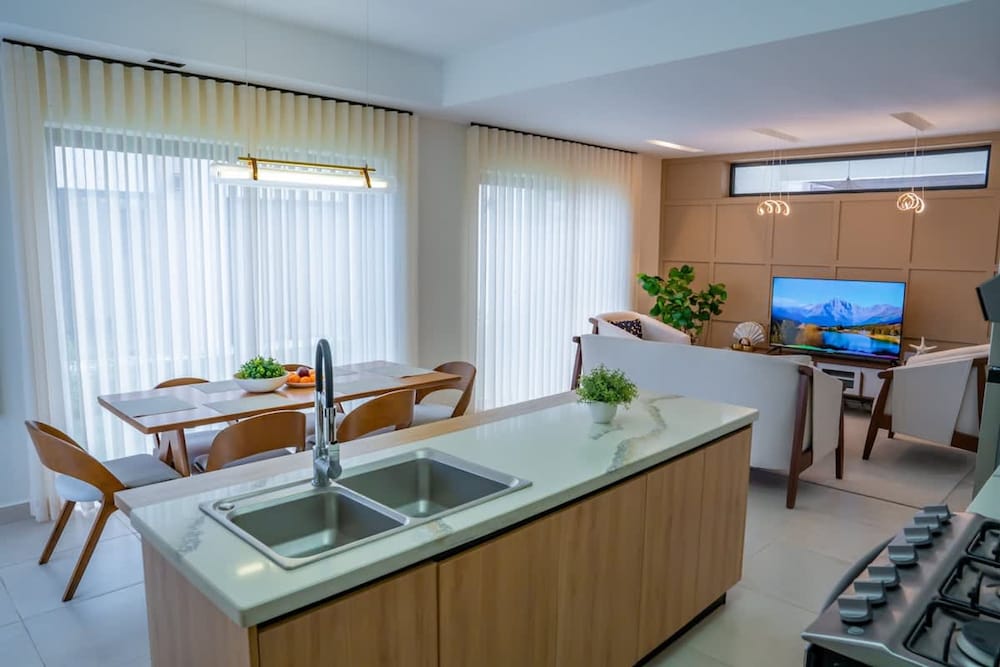 Ziba B06 NOK Classy 3BR Villa by Vistacana Rentals
