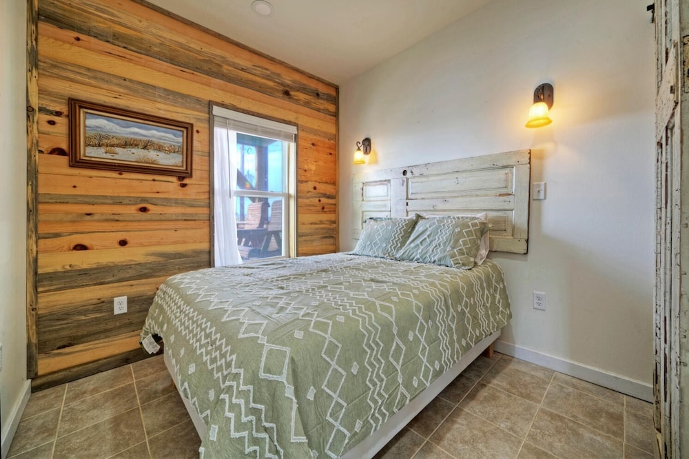 Marlin Madness by Avantstay Waterfront Getaway w Community Pool Boat Dock