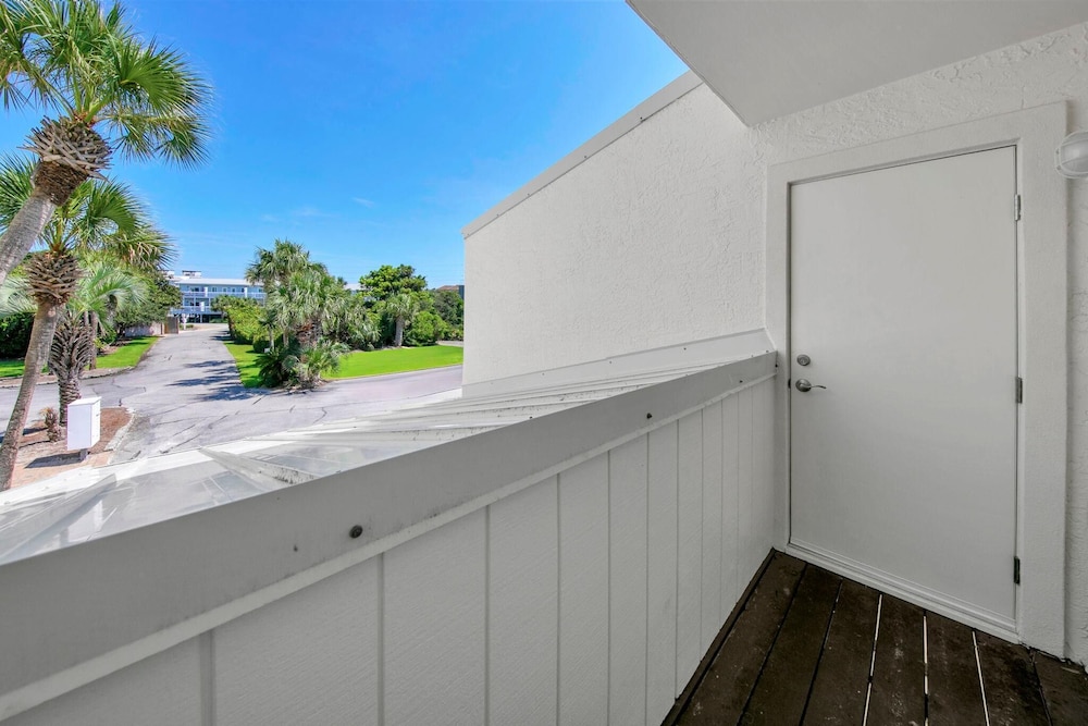 Blue Mountain Beach Villas 5A