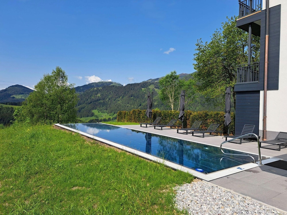 Superior Apartment With Shared Pool
