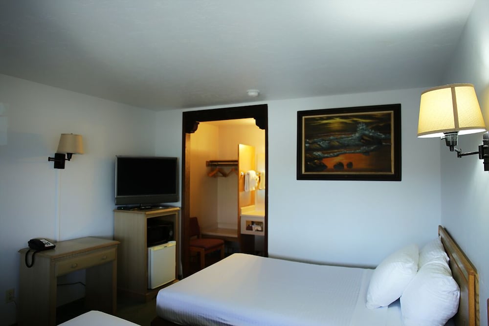 Baker City Vacations - Eldorado Inn Baker City - Property Image 31