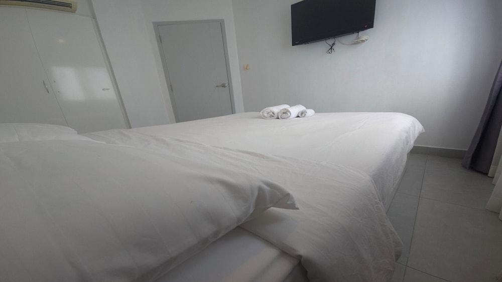 Boutique Comfort 1BR T2-410