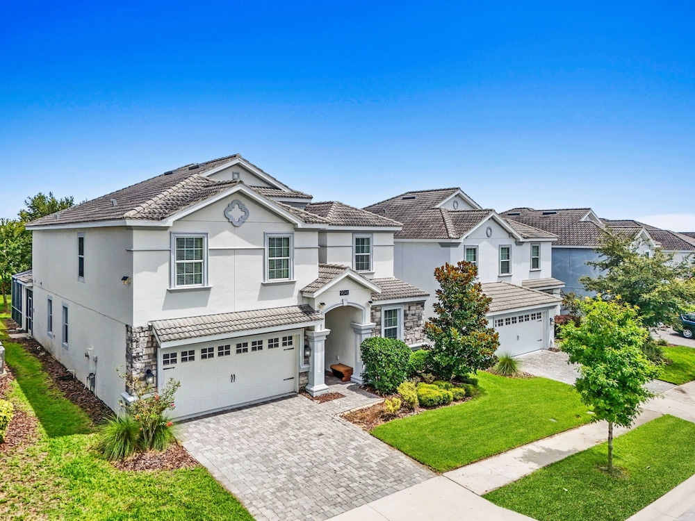 9046 Stinger Drive
