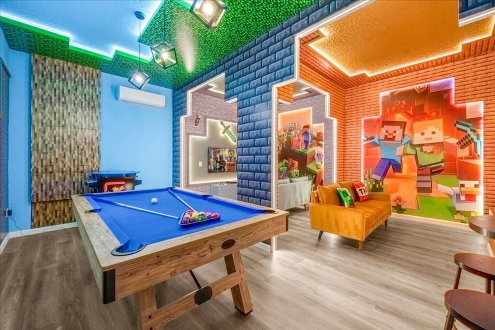 Paradiso 12bd Pool Summerkitchen Gameroom Cinema