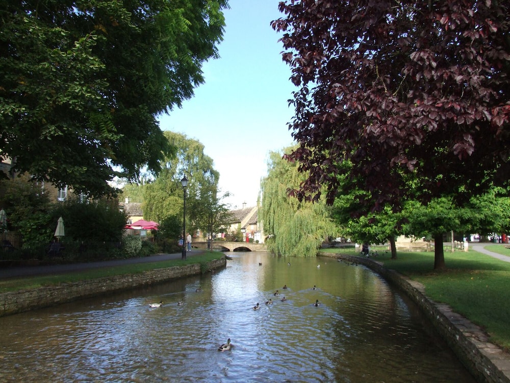 25 Shakespeare Street view 3