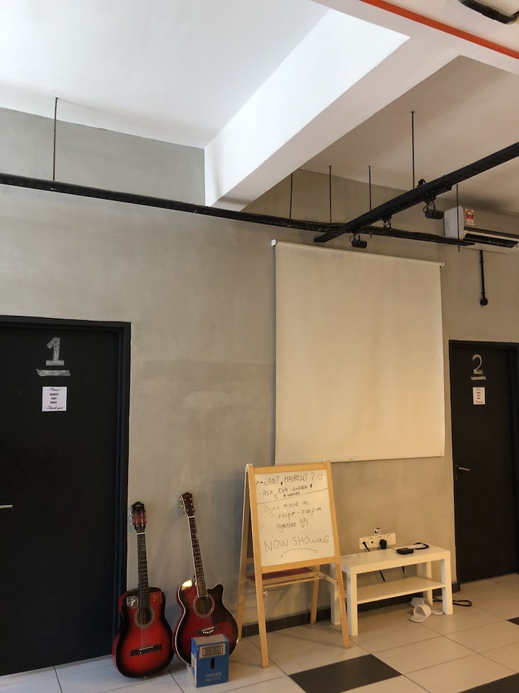 Mari Hostel