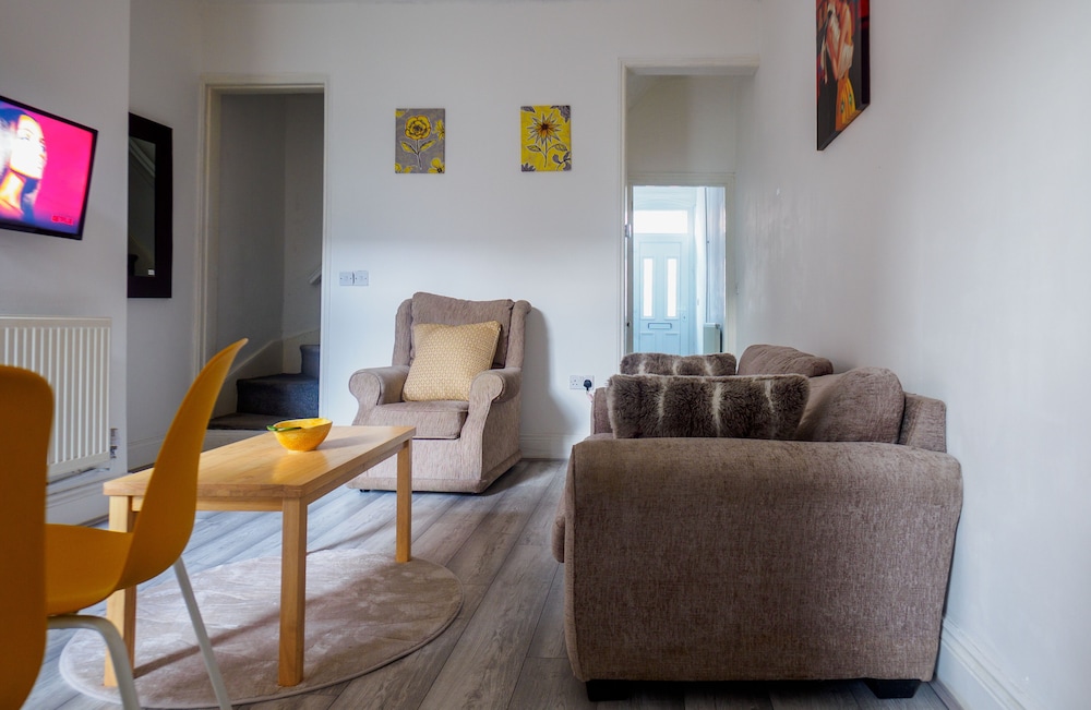 Couldon Lodge Family Room 3