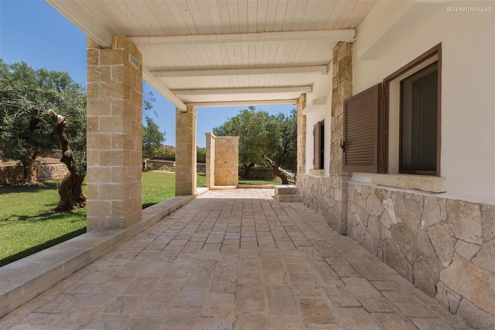 1159 Perla Bianca by Perle di Puglia view 2