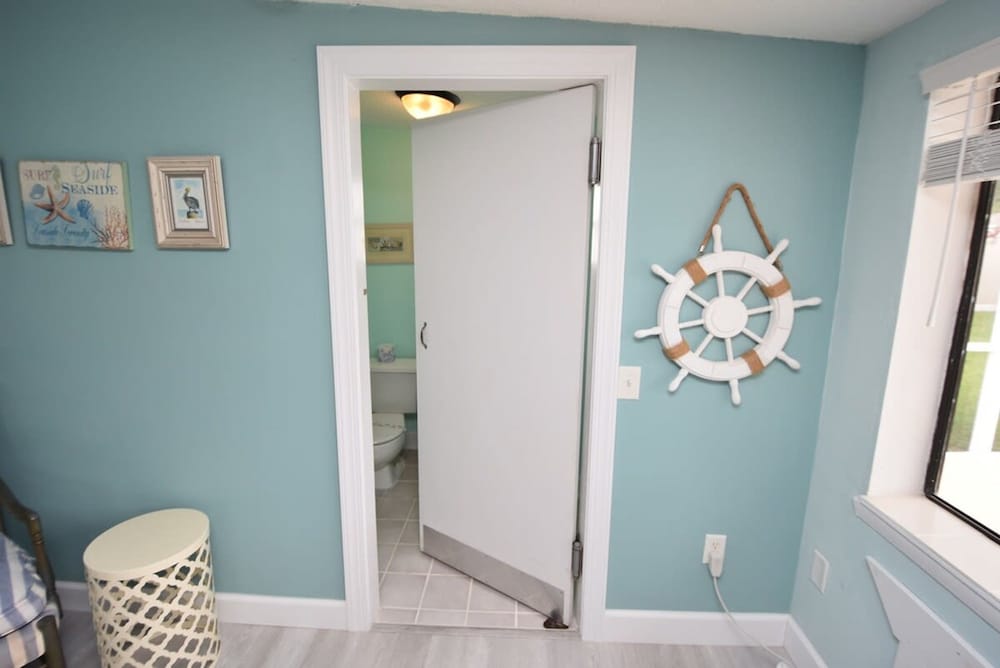 Hidden Oasis Spacious Home With Salt Water Heated Pool Hot Tub Fenced Yard Pets are Welcome
