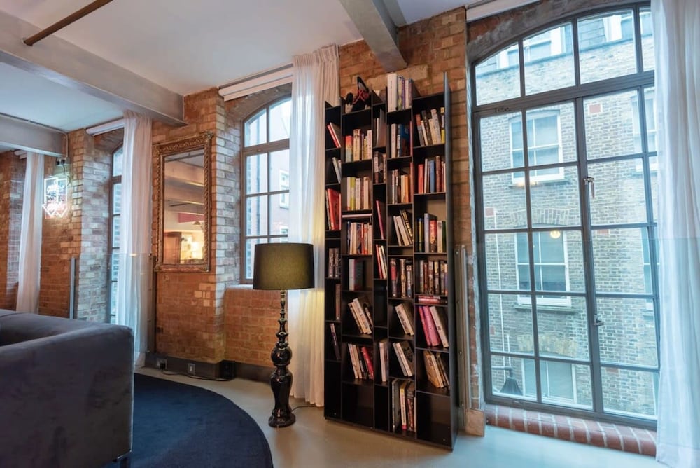 Luxurious Loft Central Soho - 3 Bedrooms Office
