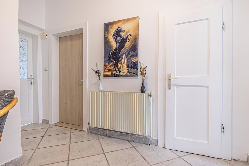 Cozy House Terrace &Garden Sleeps 34