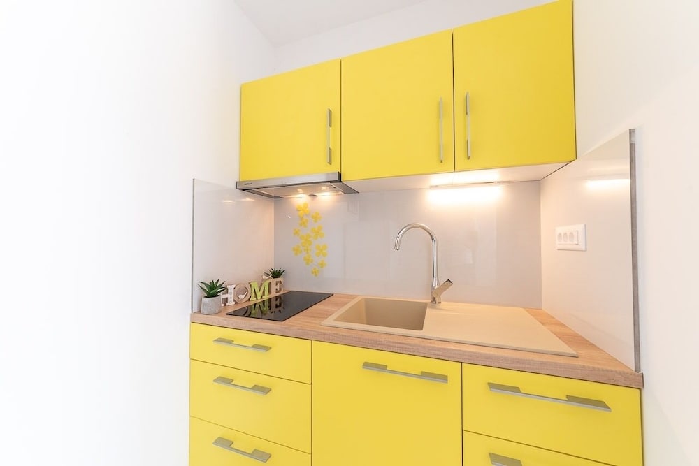 Renci - Great Location & sea View - A1 view 4