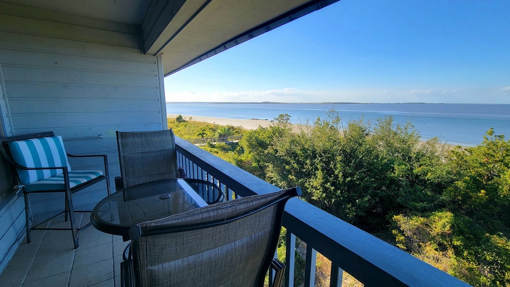 Beach Racquet B by Tybee Vacation Rentals