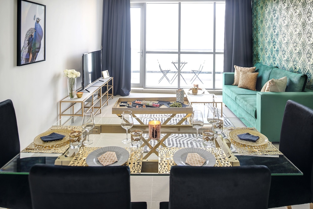 Dream Inn Dubai Bay Central