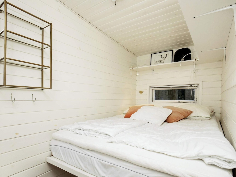 Homely Holiday Home in Jutland near Sea view 3