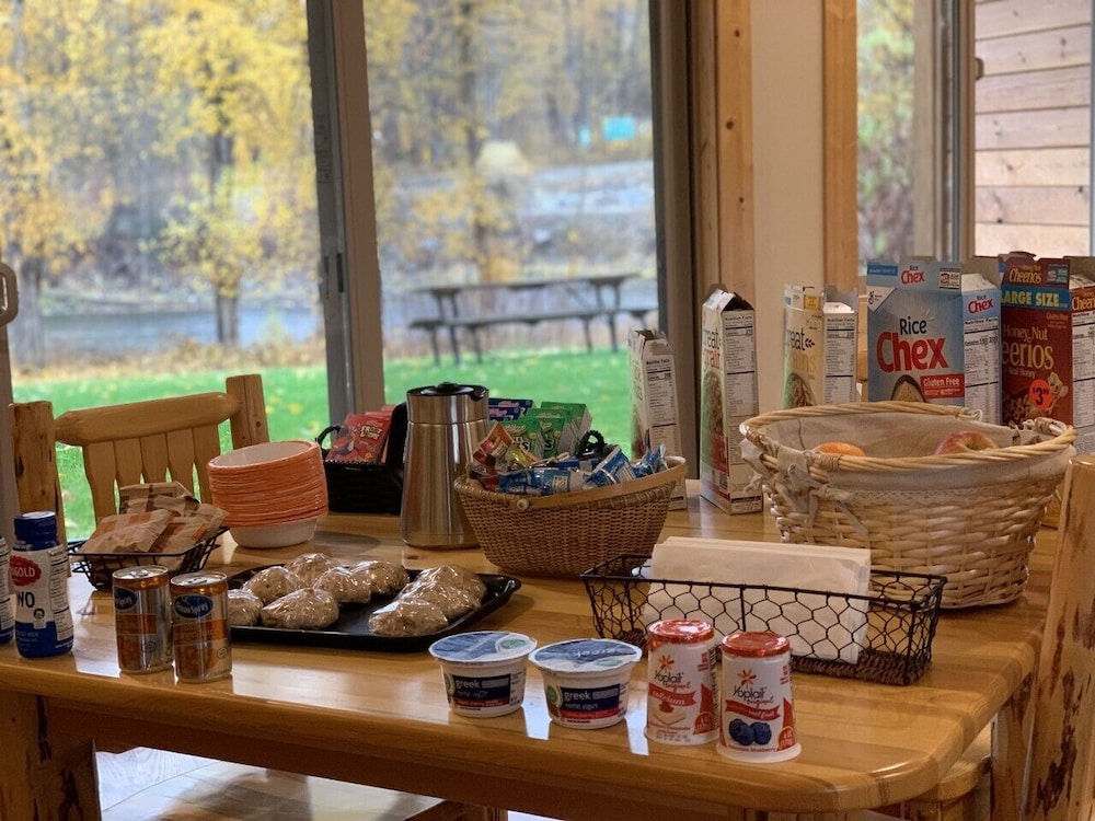 Methow River Lodge & Cabins