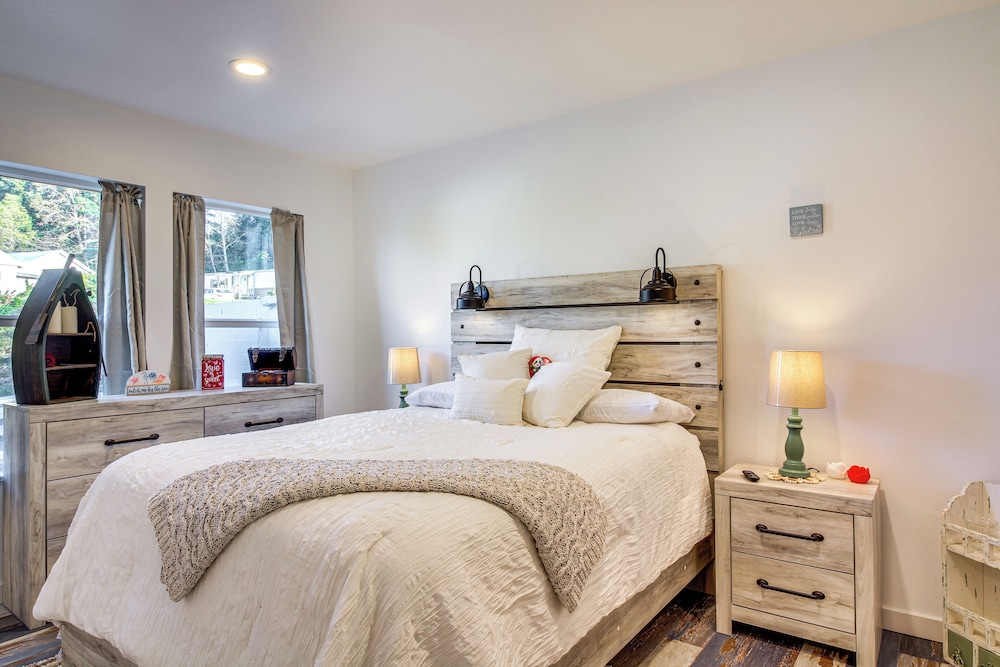 Near Ocean: 'home Away From Home' in Gold Beach