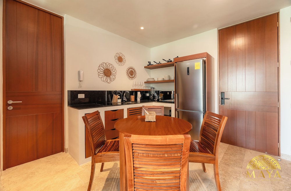 NHOA 303A Lux 2BR Pool View Aldea Zama