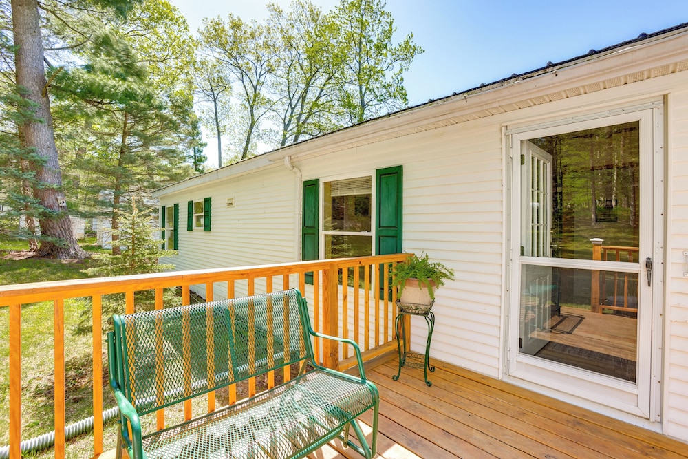 Tallman Lake Access: Family-friendly Home w/ Dock!