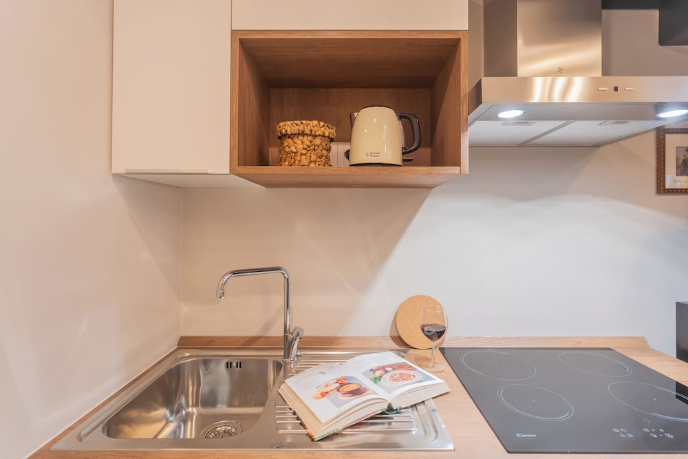 Cinque Giornate 70 Suites by Rent all Como