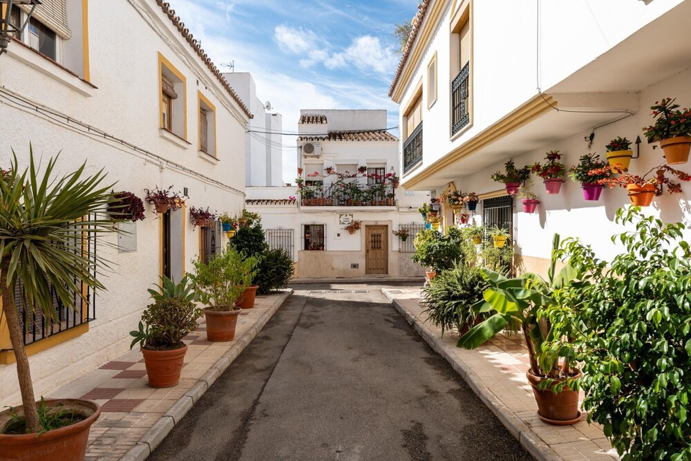 Faro's Casa Evita - Estepona Old Town