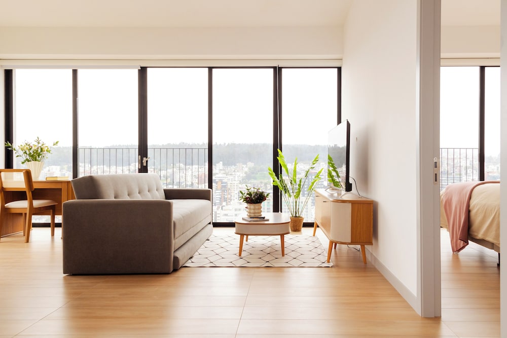 Top Rentals Qorner