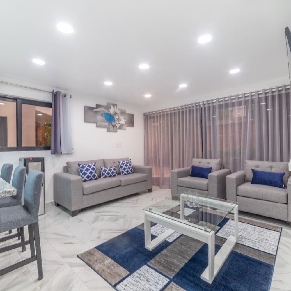 Ala Wishes Luxury Condo