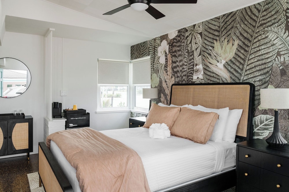 Haleys Court Boutique Motel
