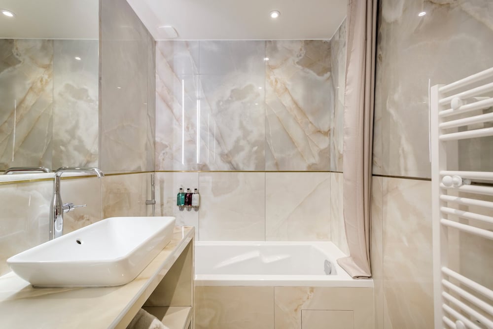 Merveil Luxury Suite - Martin VII