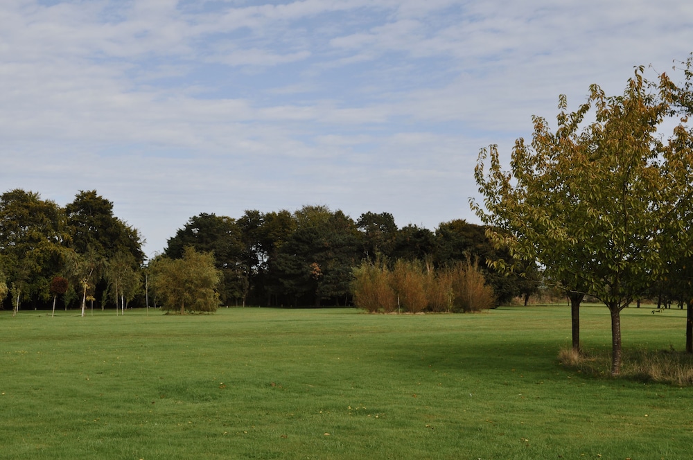 Hayne Barn Estate - Private Estate : 6 Eco Lodges - 1 Studio