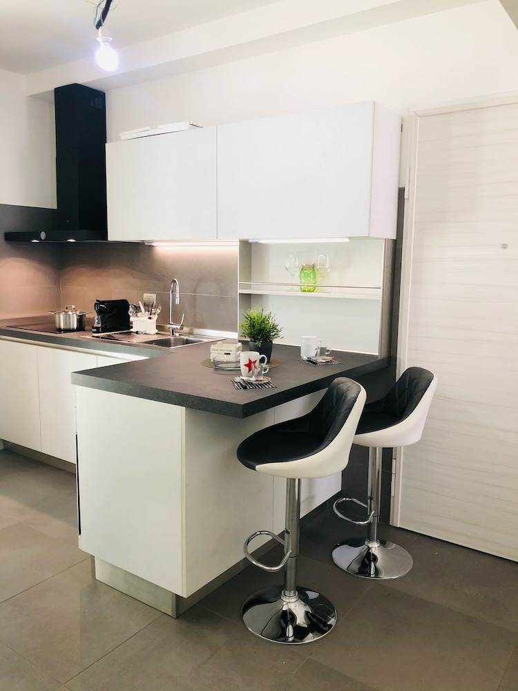 The Italian Home