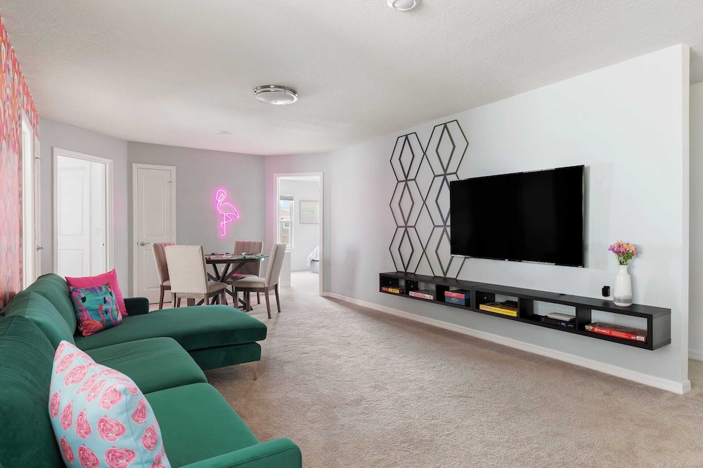 Sleeps 26! Resort Home w/ On-site Waterpark, Pool Flamingo Grove by Avantstay