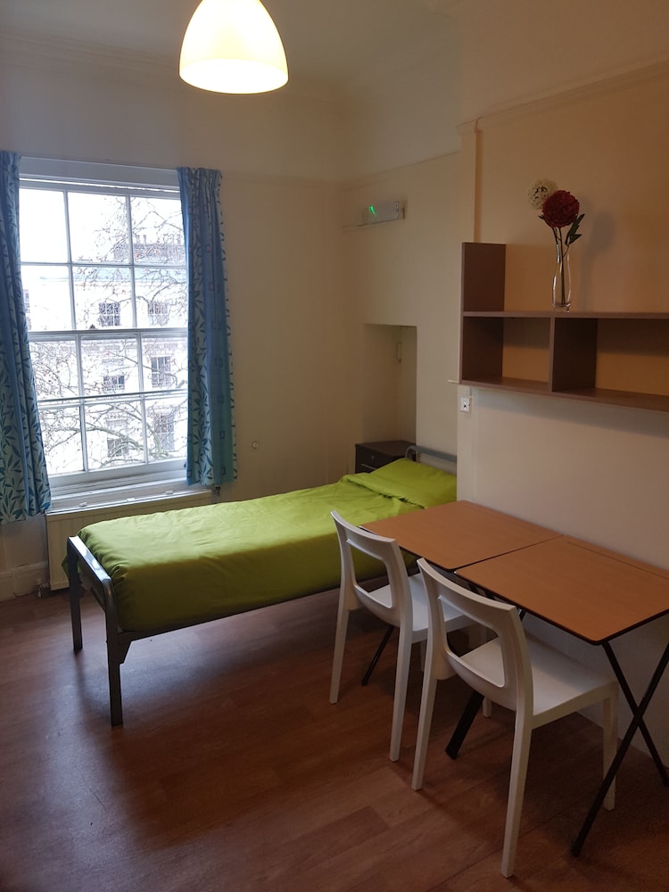 Holland House - Hostel