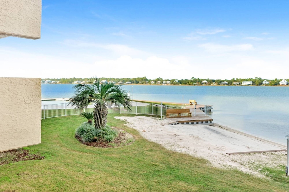 Compass Point 503