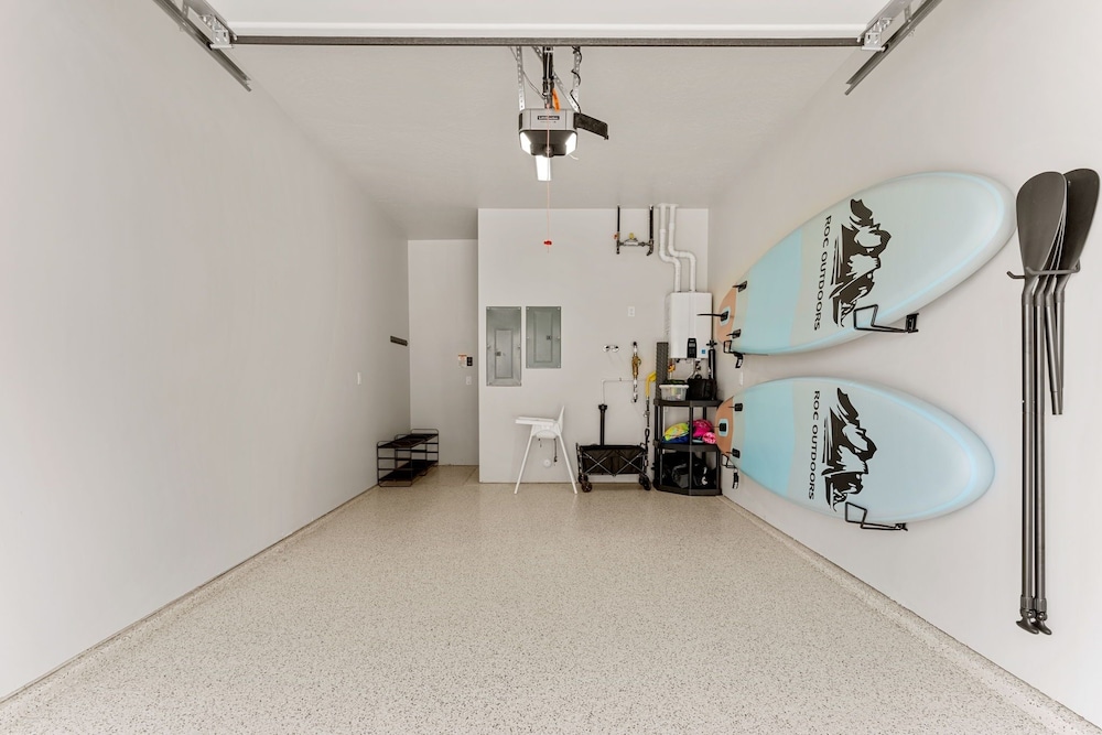 Weekend Vibes 5 Bedroom Townhouse