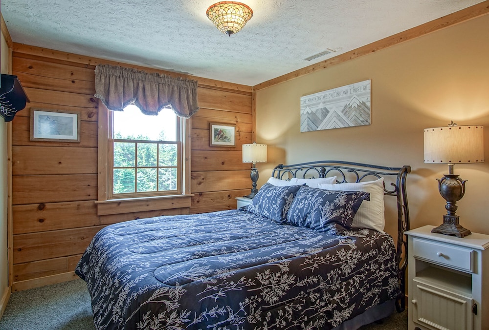 Loggers Run 11: 5 Bedrooms, 3.5 Baths