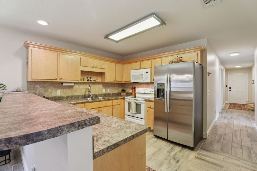 Relaxing Pace Bay House 3 Bedroom Home