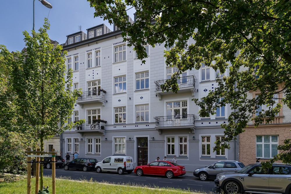 One Bedroom Air Conditioning by Renters view 4