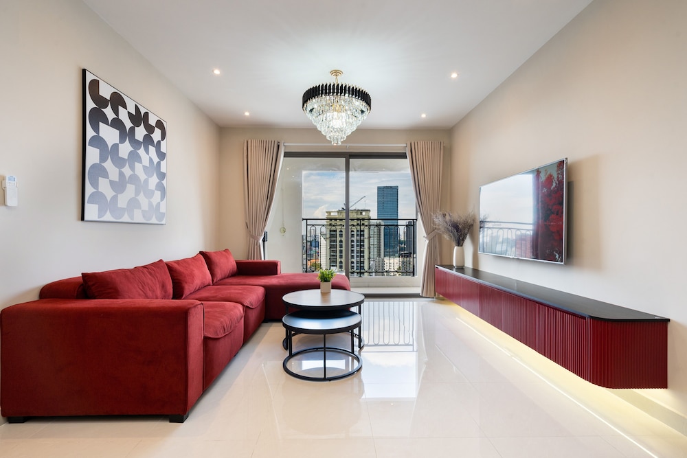 SAIGON 9 - Rivergate Residence Infinity Pool