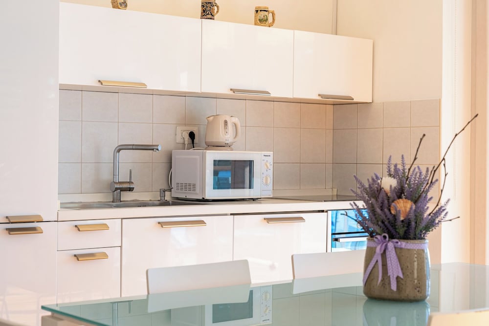Apartment Kolovare
