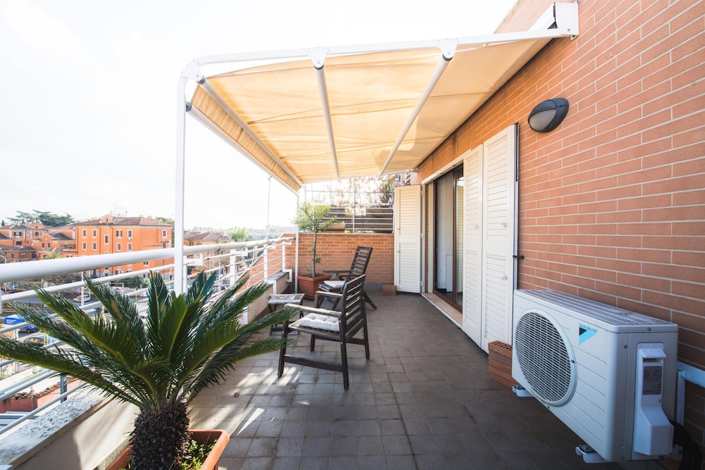 Home Around in Rome With 1 Bedrooms and 2 Bathrooms