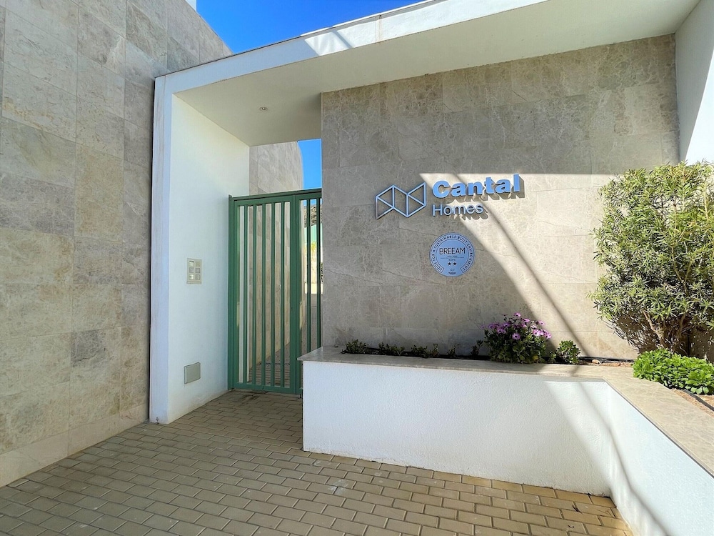 Belvilla by OYO Apartamento Moja!car